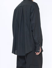 Load image into Gallery viewer, BLACK C/SI TWILL OVERSIZED SKIPPER SHIRT
