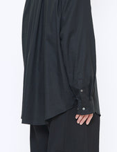 Load image into Gallery viewer, BLACK C/SI TWILL OVERSIZED SKIPPER SHIRT
