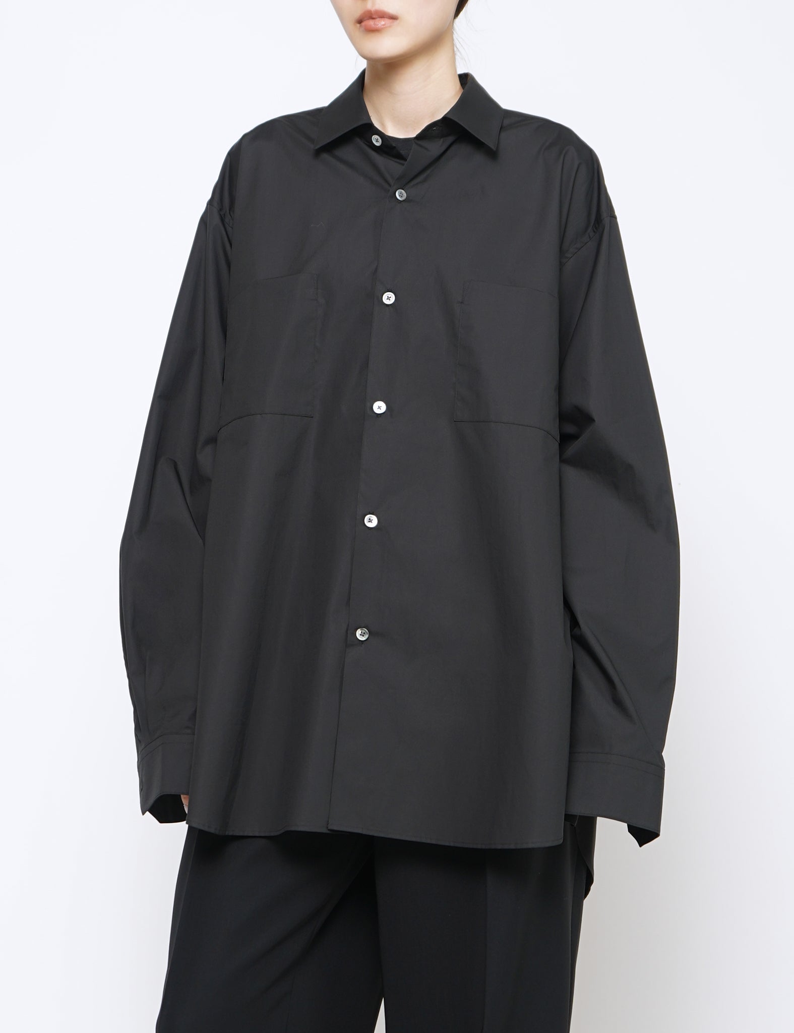 BLACK OVERSIZED DOWN PAT SHIRT
