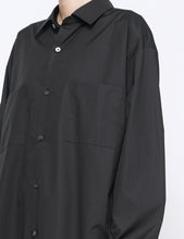 Load image into Gallery viewer, BLACK OVERSIZED DOWN PAT SHIRT
