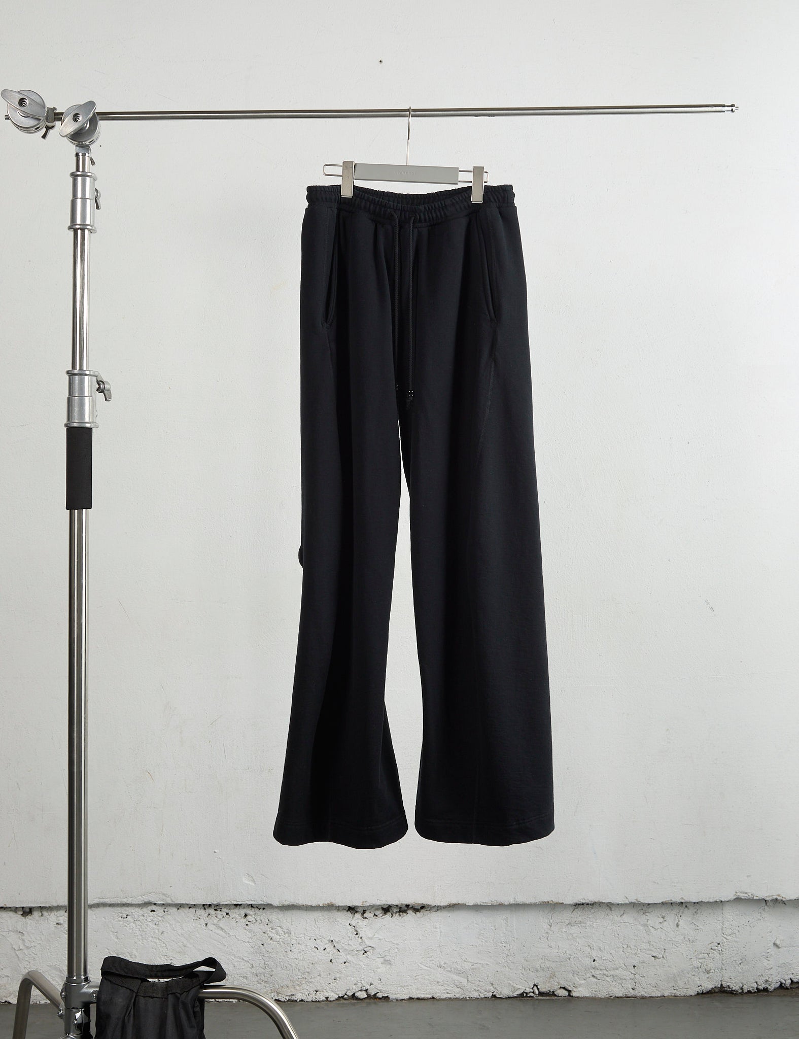 BLACK 3D TWISTED LOUNGE PANTS