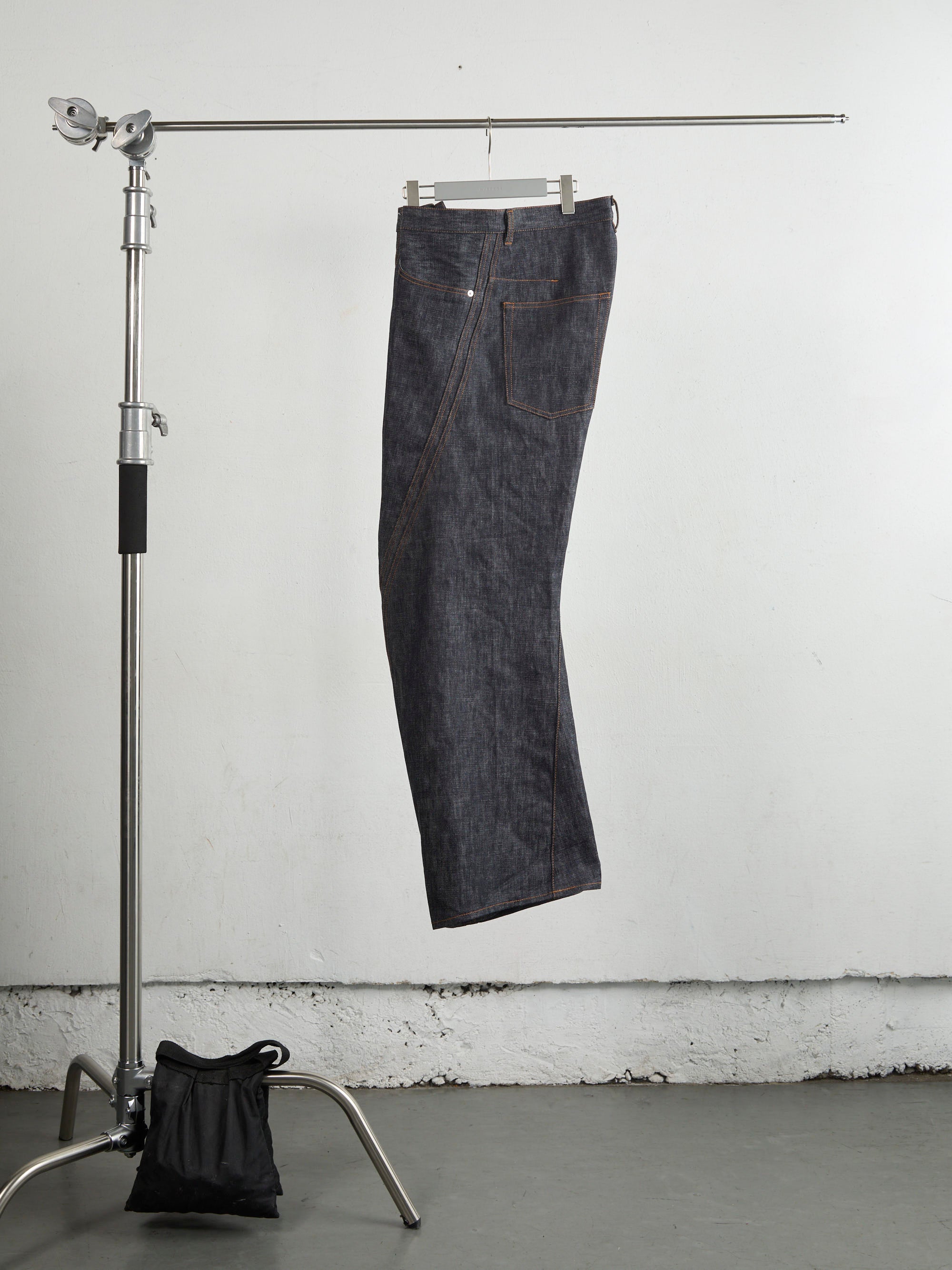 RAW DENIM 3D TWISTED WIDE LEG JEANS