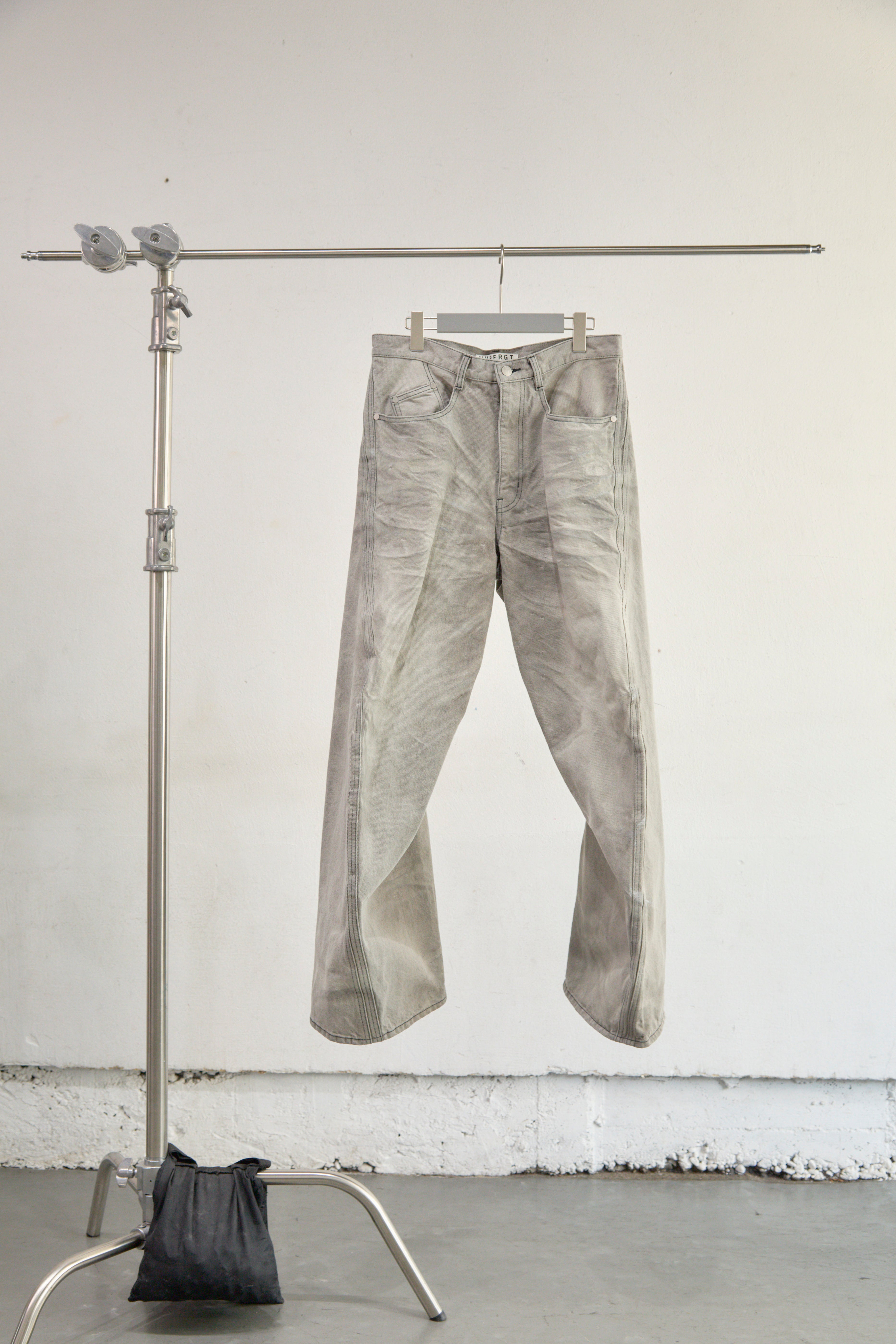 26ss 新品 NVRFRGT TWISTED WIDE LEG JEANS 1 NVRFRGT LIGHT FADED GREY 3D TWISTED WIDE LEG JEANS SS26