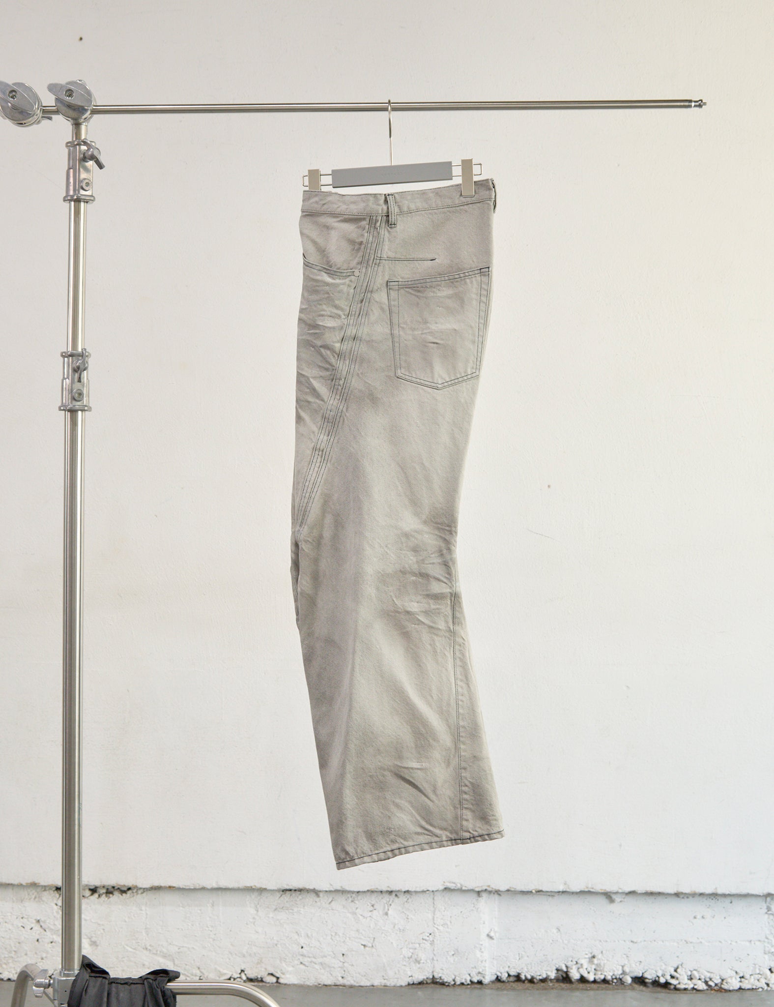 LIGHT FADED GREY 3D TWISTED WIDE LEG JEANS
