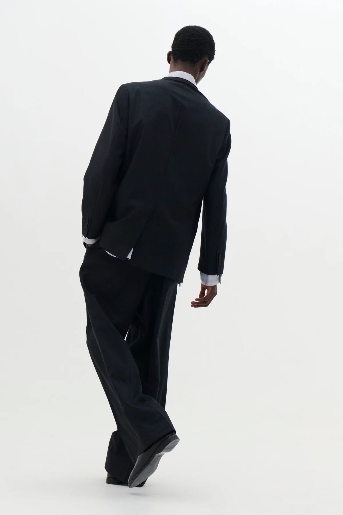 CARBON WOOL SERGE 3PLEATED WIDE-LEG TROUSERS