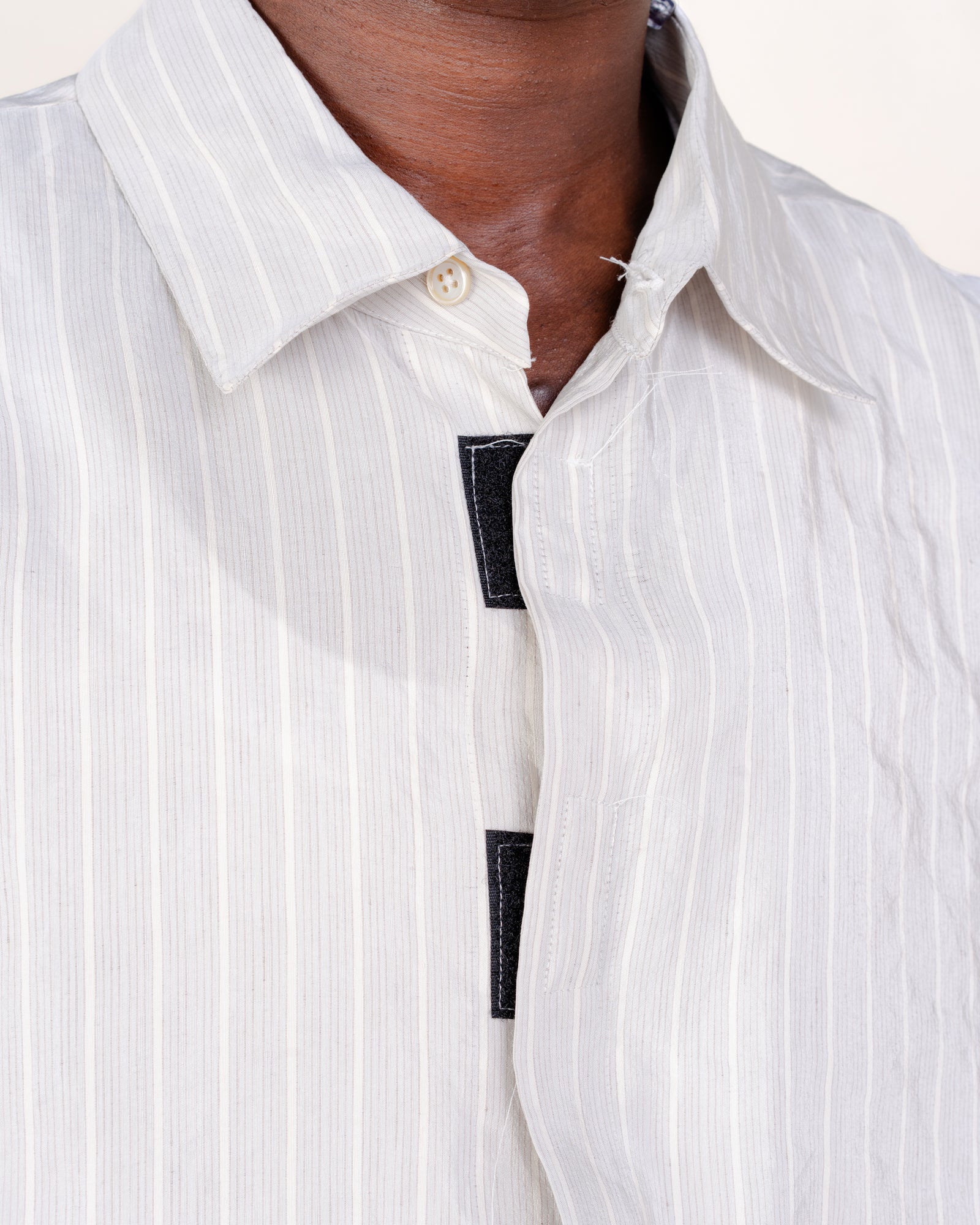 GREY/WHITE STRIPE BIG SHIRT VELCRO