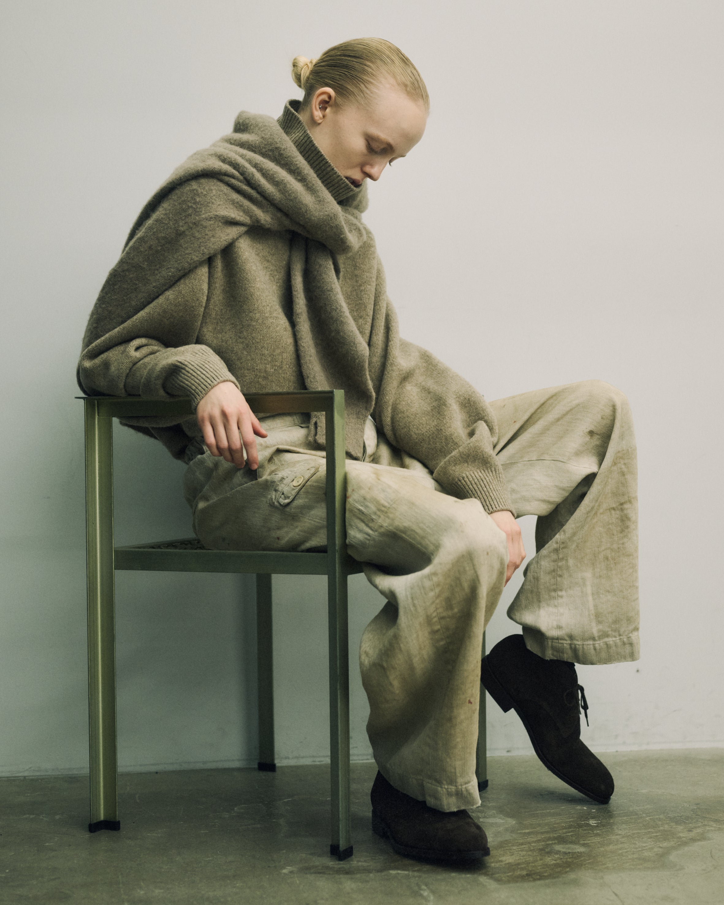GREIGE WOOL/ALPACA KNIT CREW NECK LS