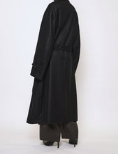 Load image into Gallery viewer, BLACK OVERSIZED DOUBLE BREASTED COAT
