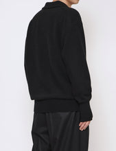 Load image into Gallery viewer, BLACK EXTRA FINE WOOL KNIT SKIPPER LS
