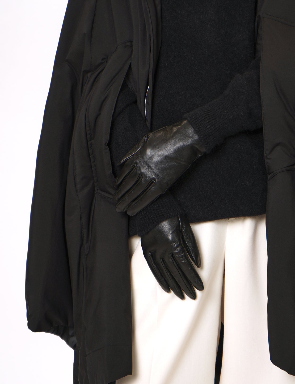 BLACK LEATHER GLOVE