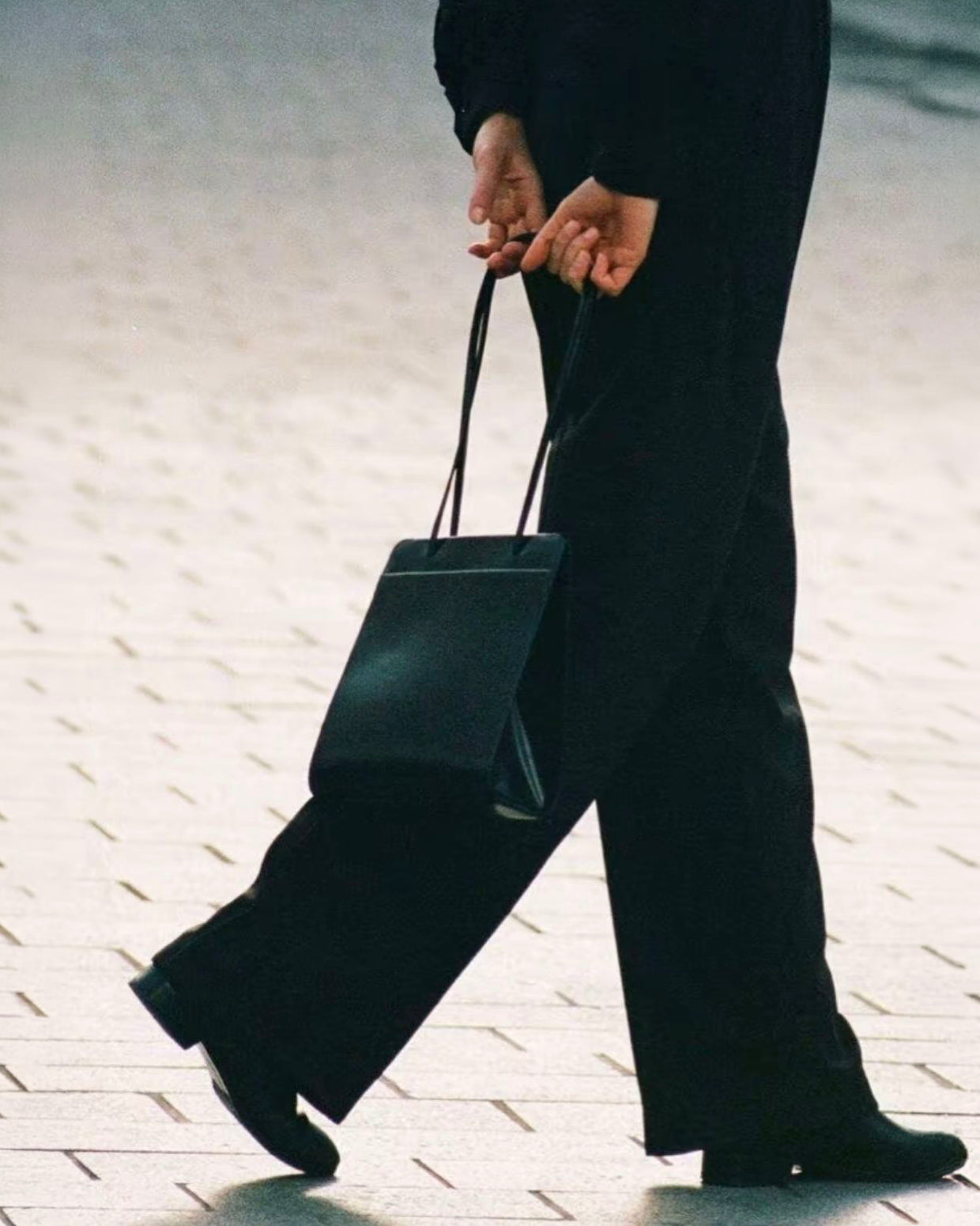 NOIR BLACK CALF LEATHER LISSE BAG