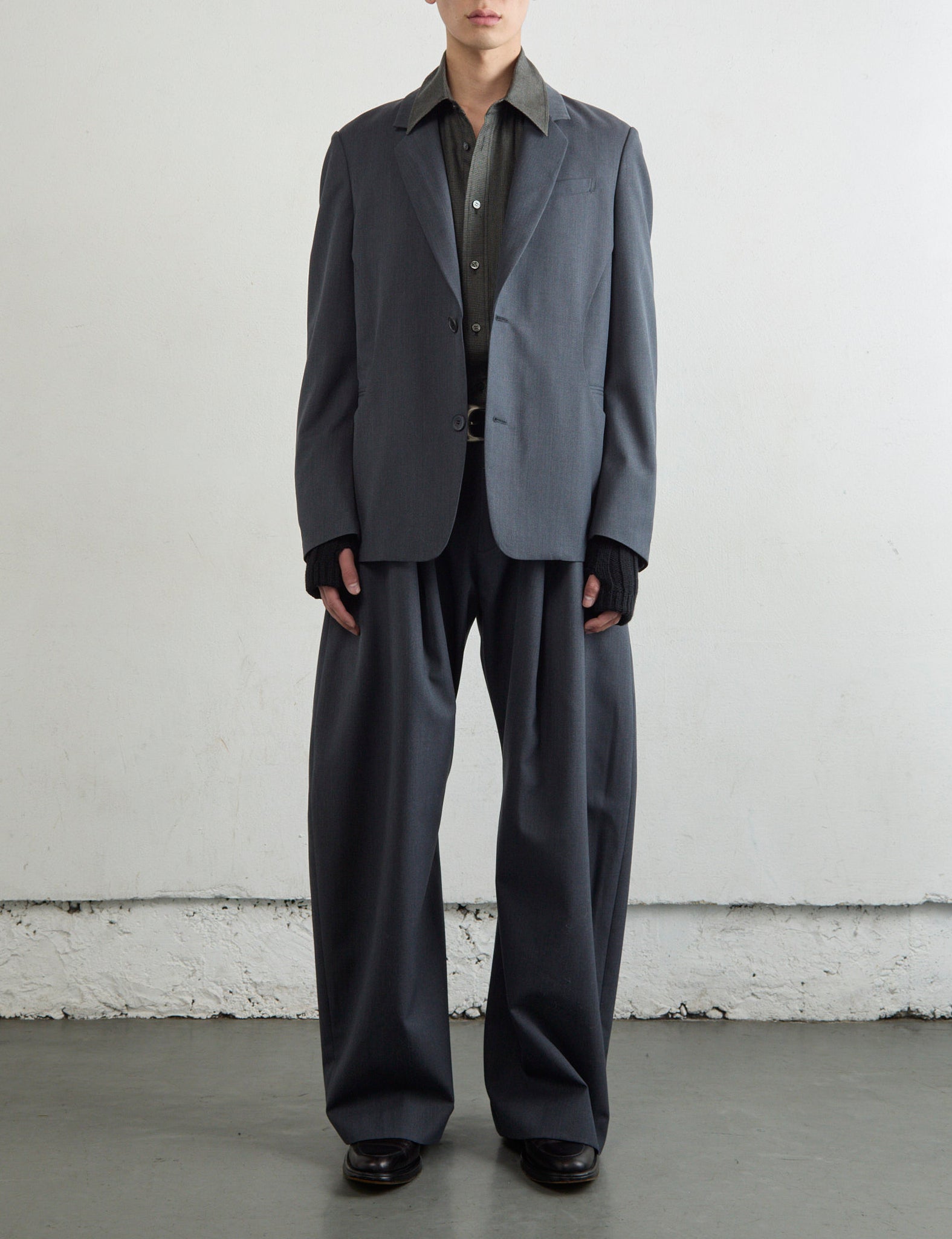 CHARCOAL PANELLED SINGLE-BREASTED BLAZER