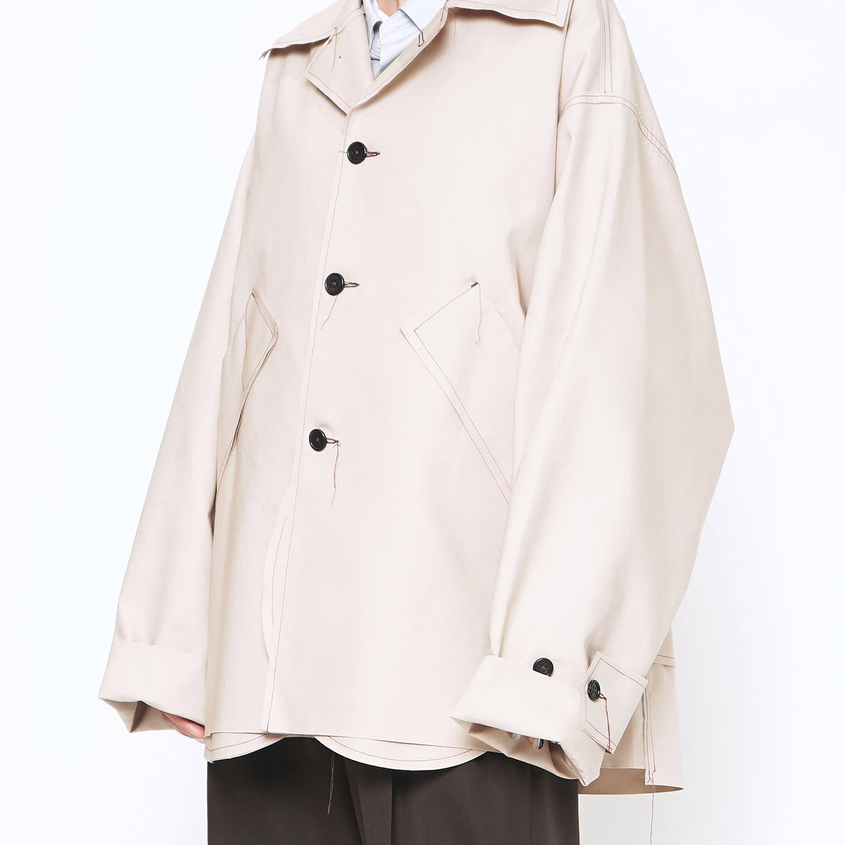 CAMIEL FORTGENS SAND OVERSIZED MACKINTOSH SHORT COAT