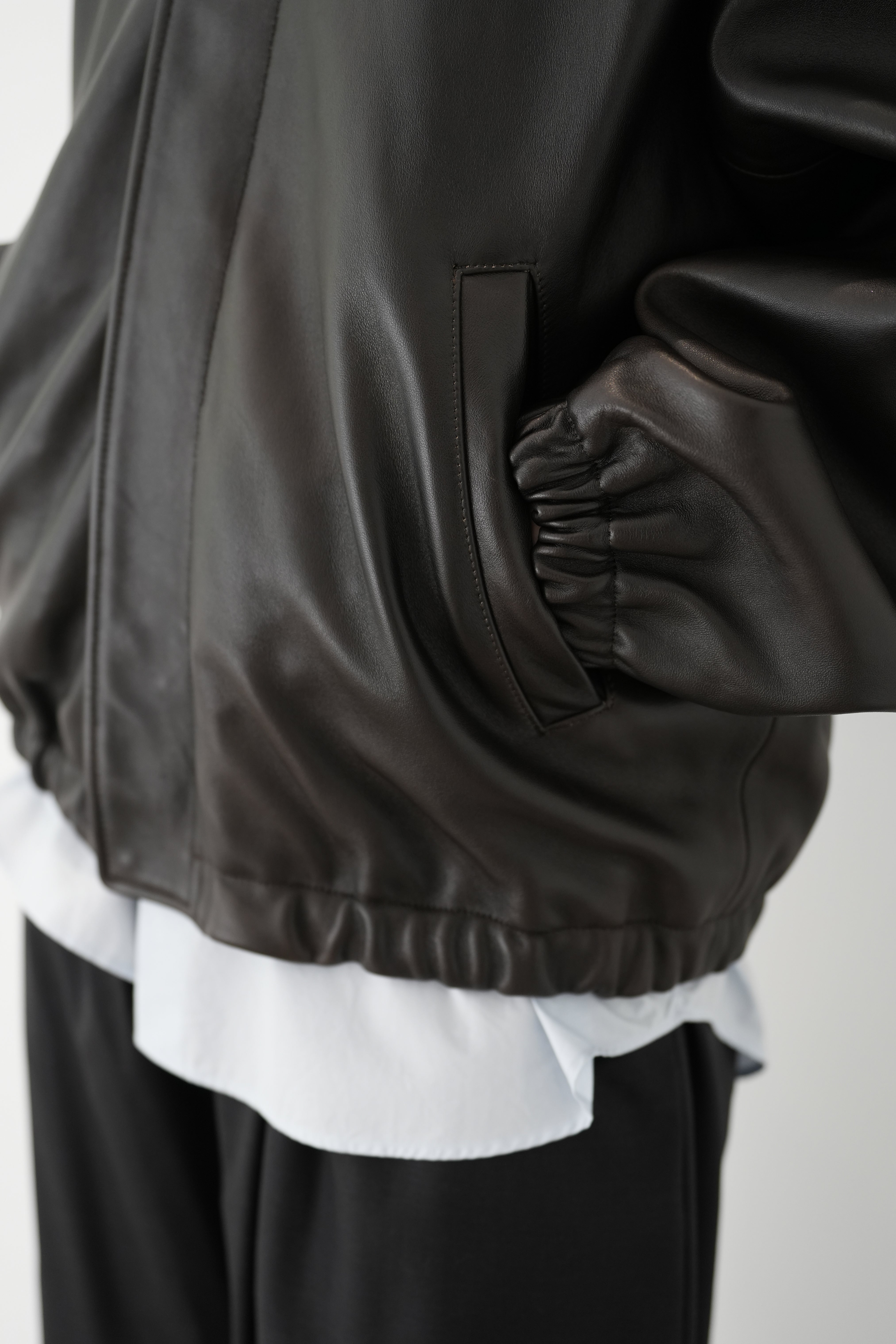 VINTAGE BLACK SHEEP LEATHER ZIP SHORT JACKET