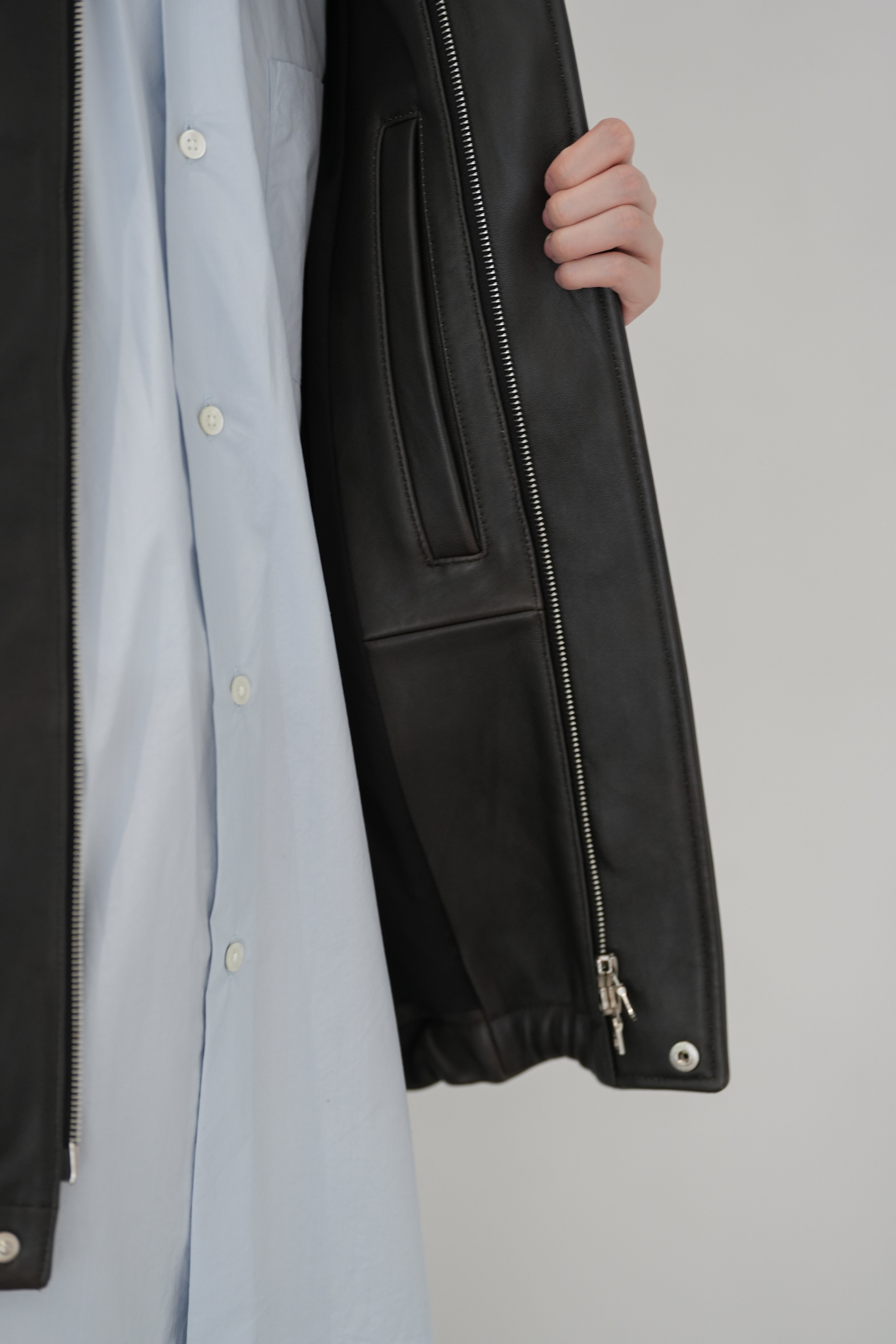 VINTAGE BLACK SHEEP LEATHER ZIP SHORT JACKET