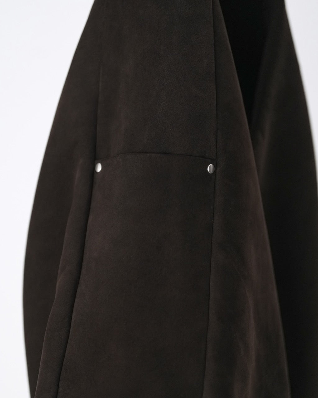 ssstein GRAPH LAYER EXCLUSIVE DARK BROWN COW SUEDE SHOULDER BAG