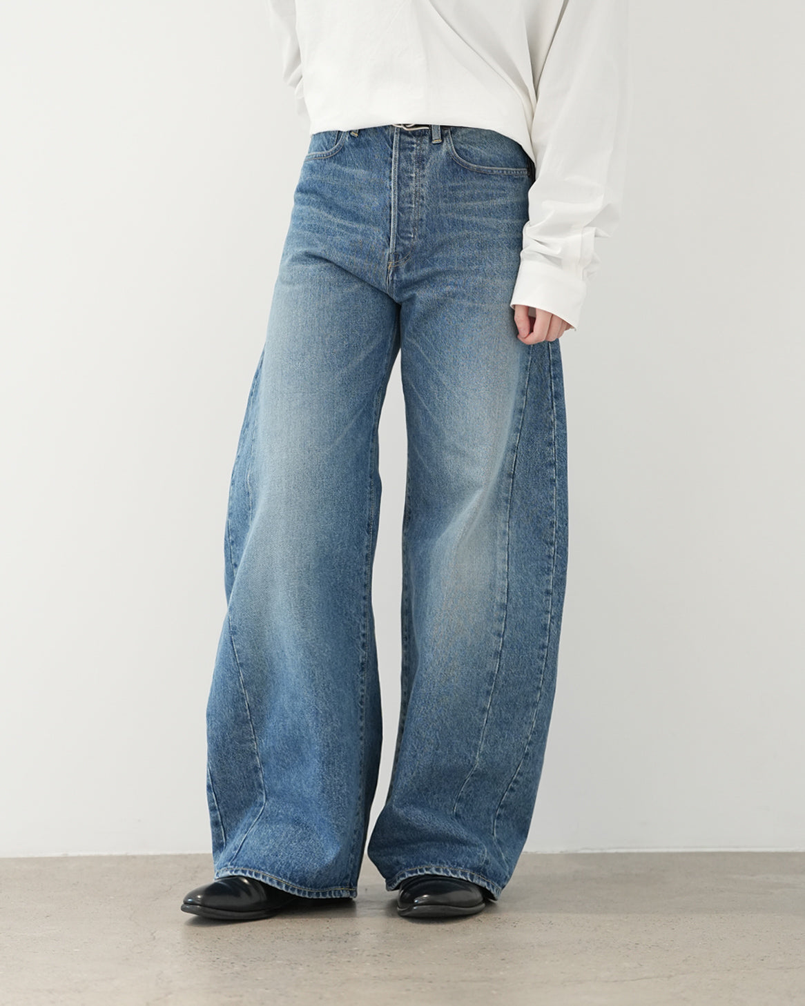 INDIGO DEFORMATION WIDE DENIM PANTS