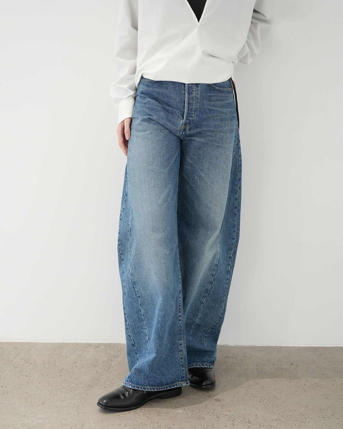 INDIGO DEFORMATION WIDE DENIM PANTS