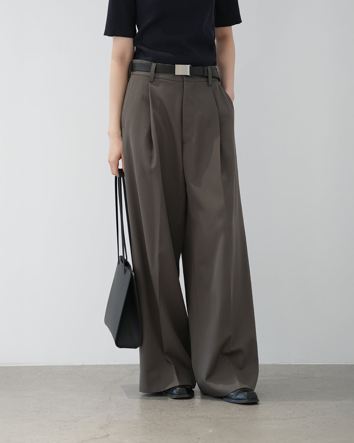 KHAKI BEIGE EXTRA WIDE TROUSERS