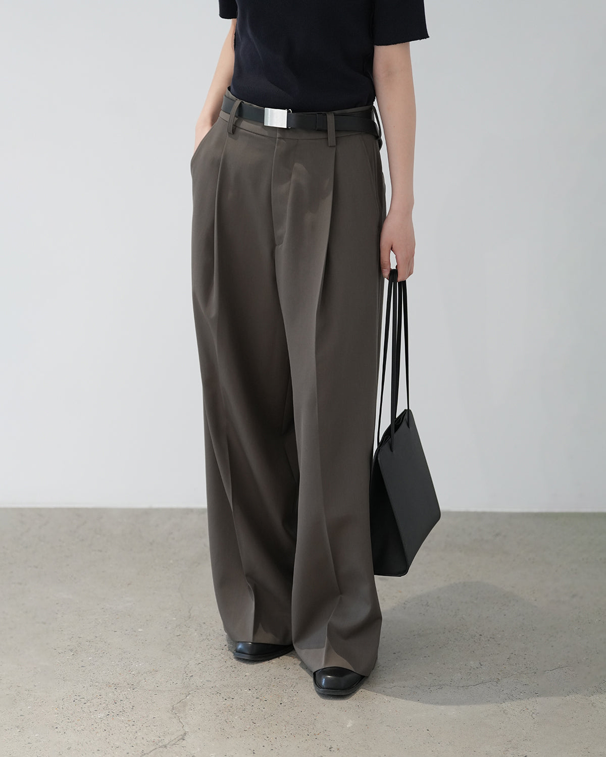 KHAKI BEIGE EXTRA WIDE TROUSERS