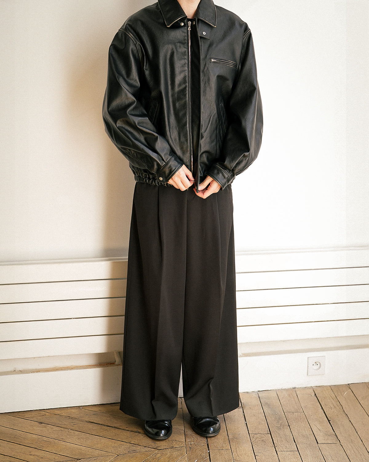 BLACK COW LEATHER VINTAGE ZIP JACKET