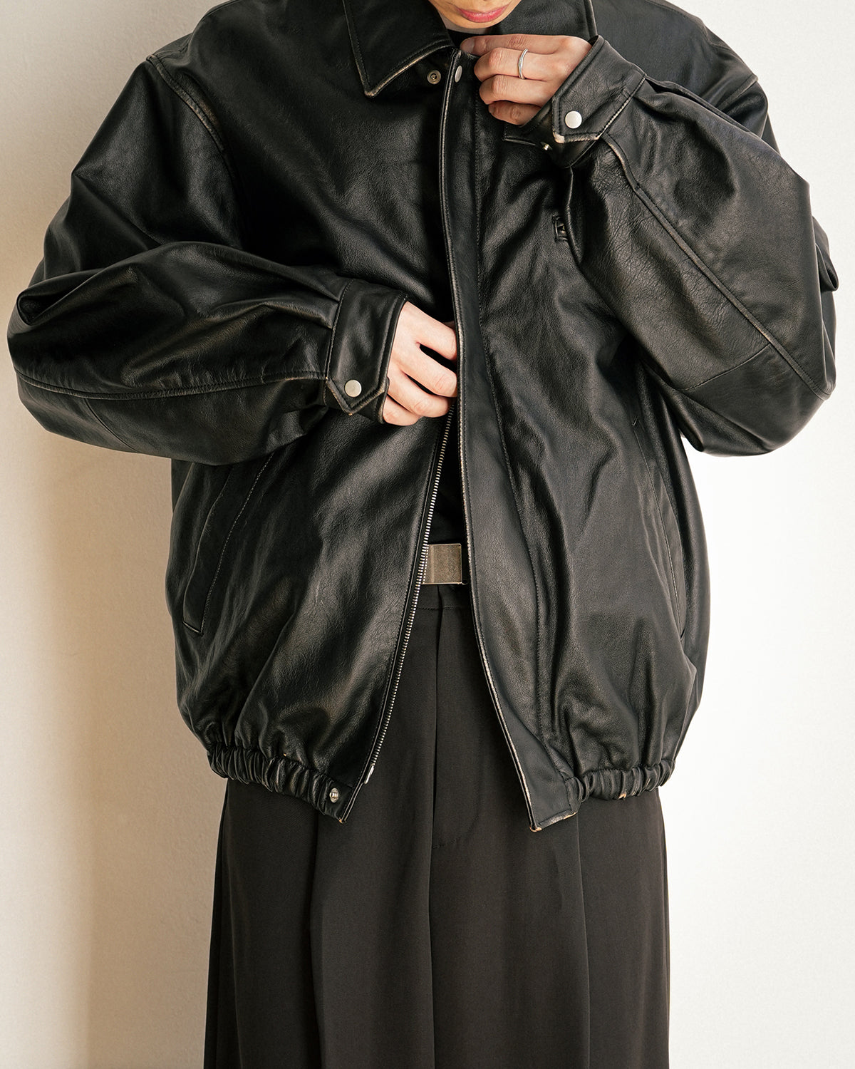 BLACK COW LEATHER VINTAGE ZIP JACKET