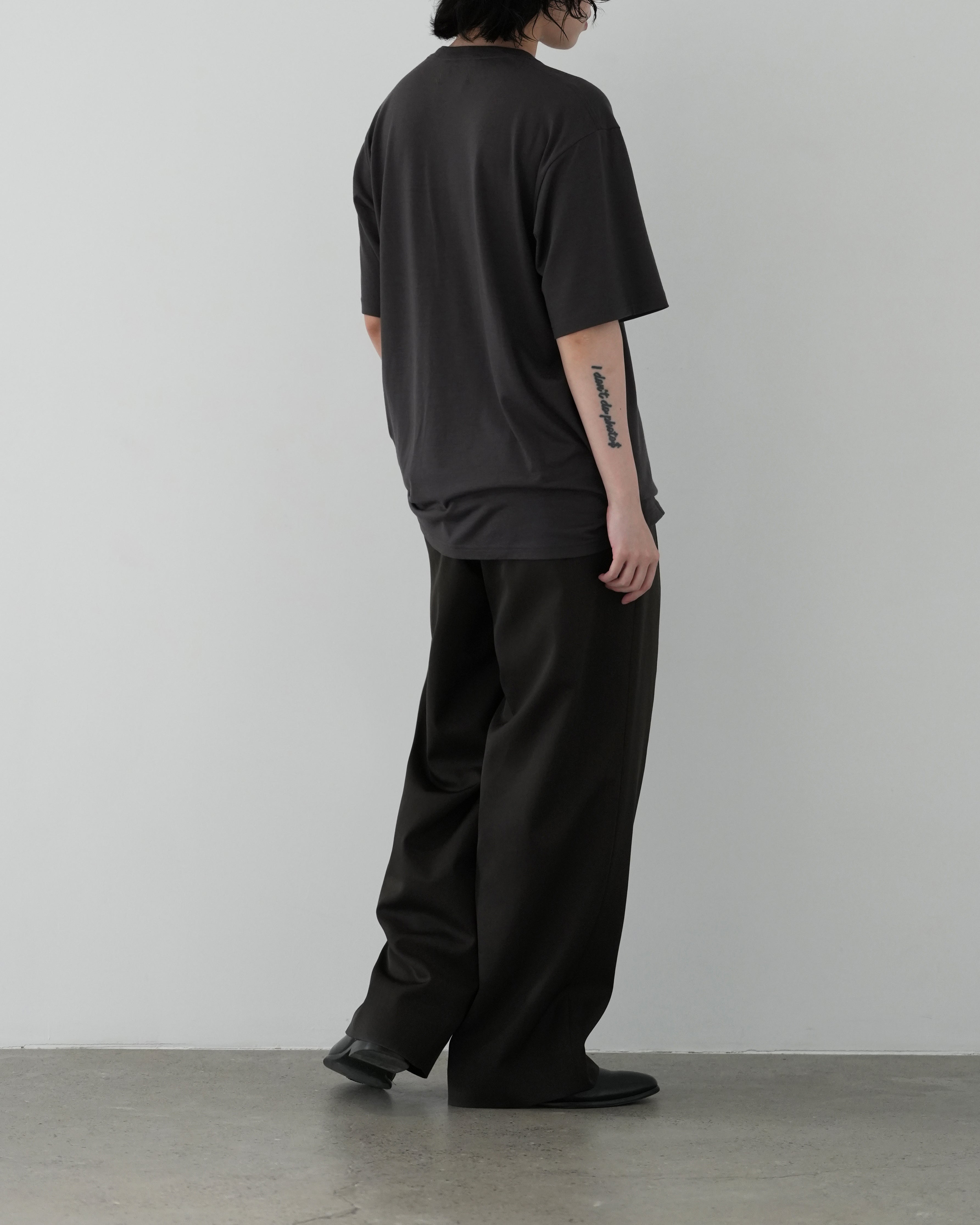 CHARCOAL FINE WOOL OVERSIZED SHORT SLEEVE TEE