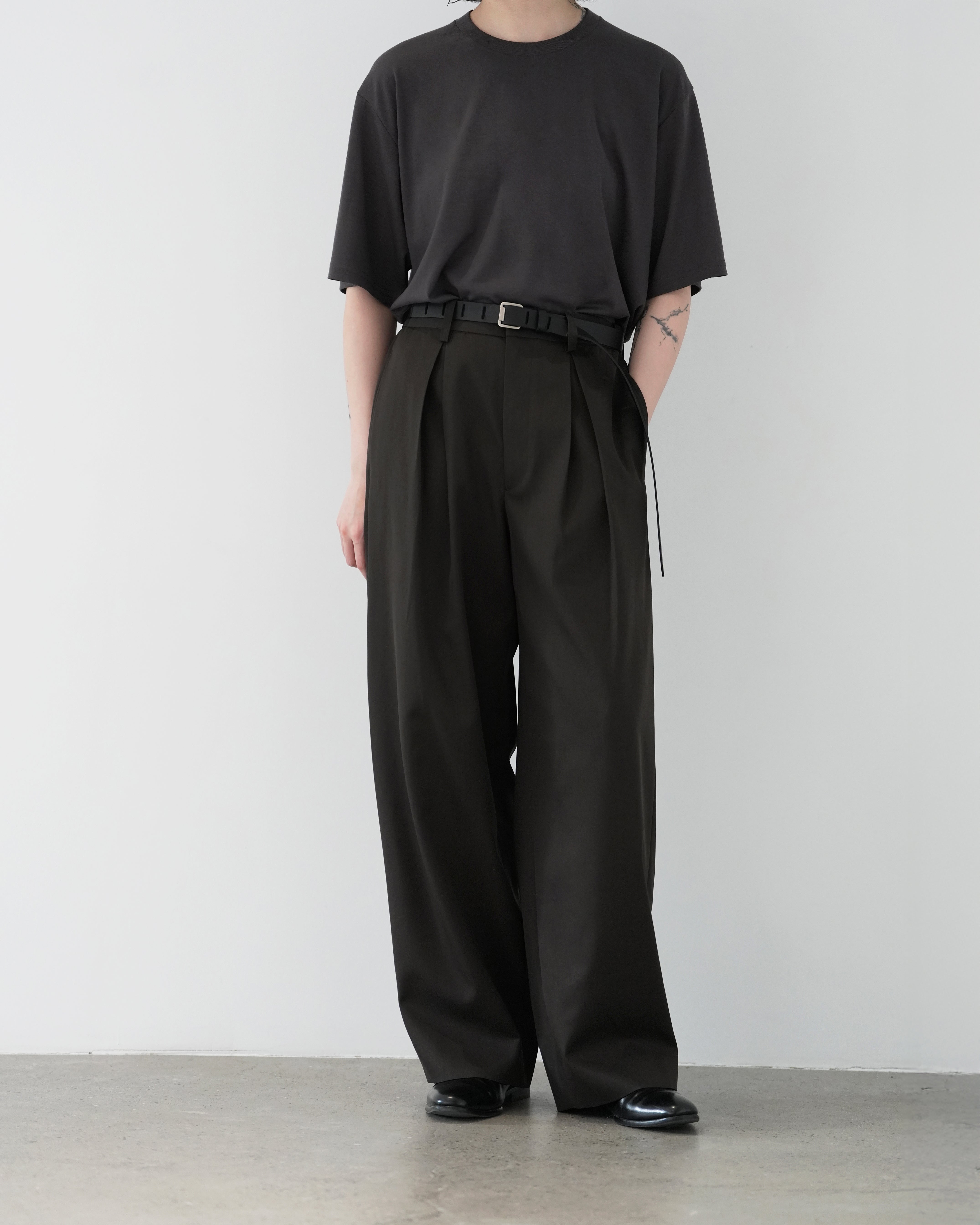 CHARCOAL FINE WOOL OVERSIZED SHORT SLEEVE TEE
