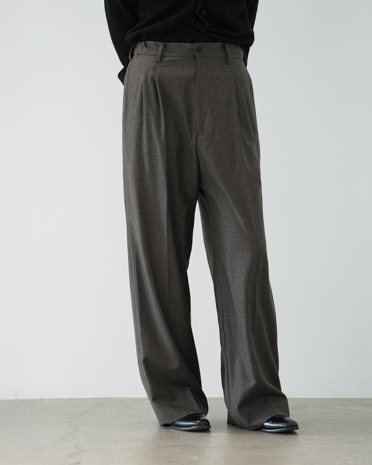 CHARCOAL BROWN EXTRA FINE WOOL EASY LONG WIDE TROUSERS
