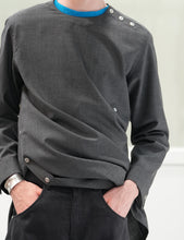 Load image into Gallery viewer, GREY OFF SCALE SUITING CINCHED SHIRT
