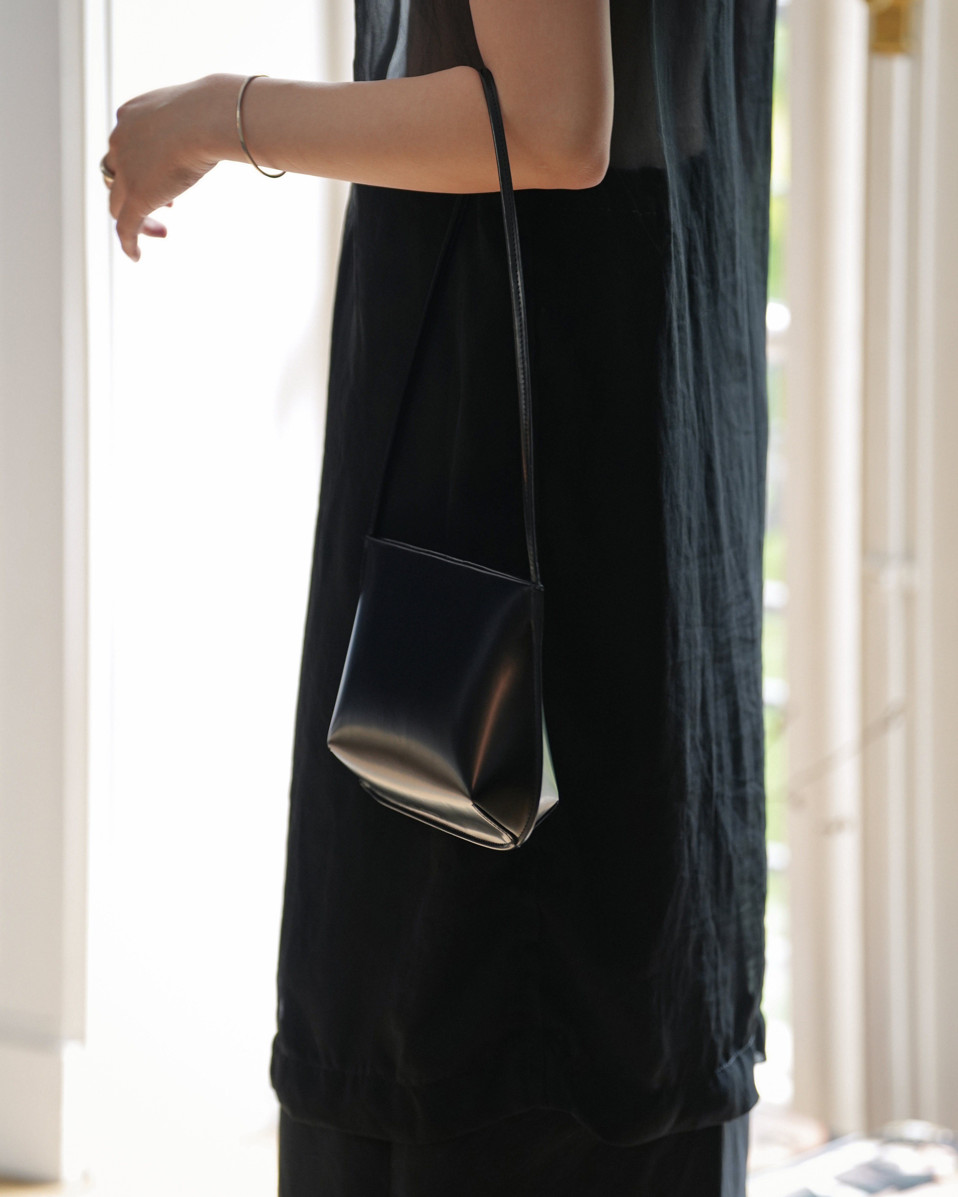 NOIR BLACK SPAZZOLATO CALF LEATHER BRA BAG