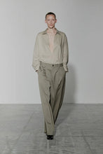 Load image into Gallery viewer, GREIGE C/SI TWILL OVERSIZED SKIPPER SHIRT
