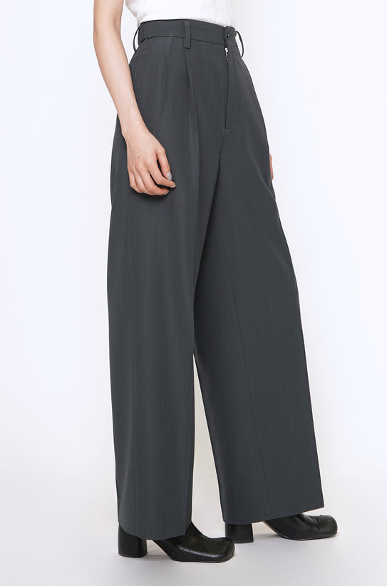 IRENISA BLACK BIG POCKET PANTS – GRAPH LAYER