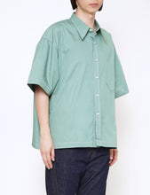 Load image into Gallery viewer, GREEN COTTON BOLD CUBOID SHORT SLEEVED OVERSHIRT
