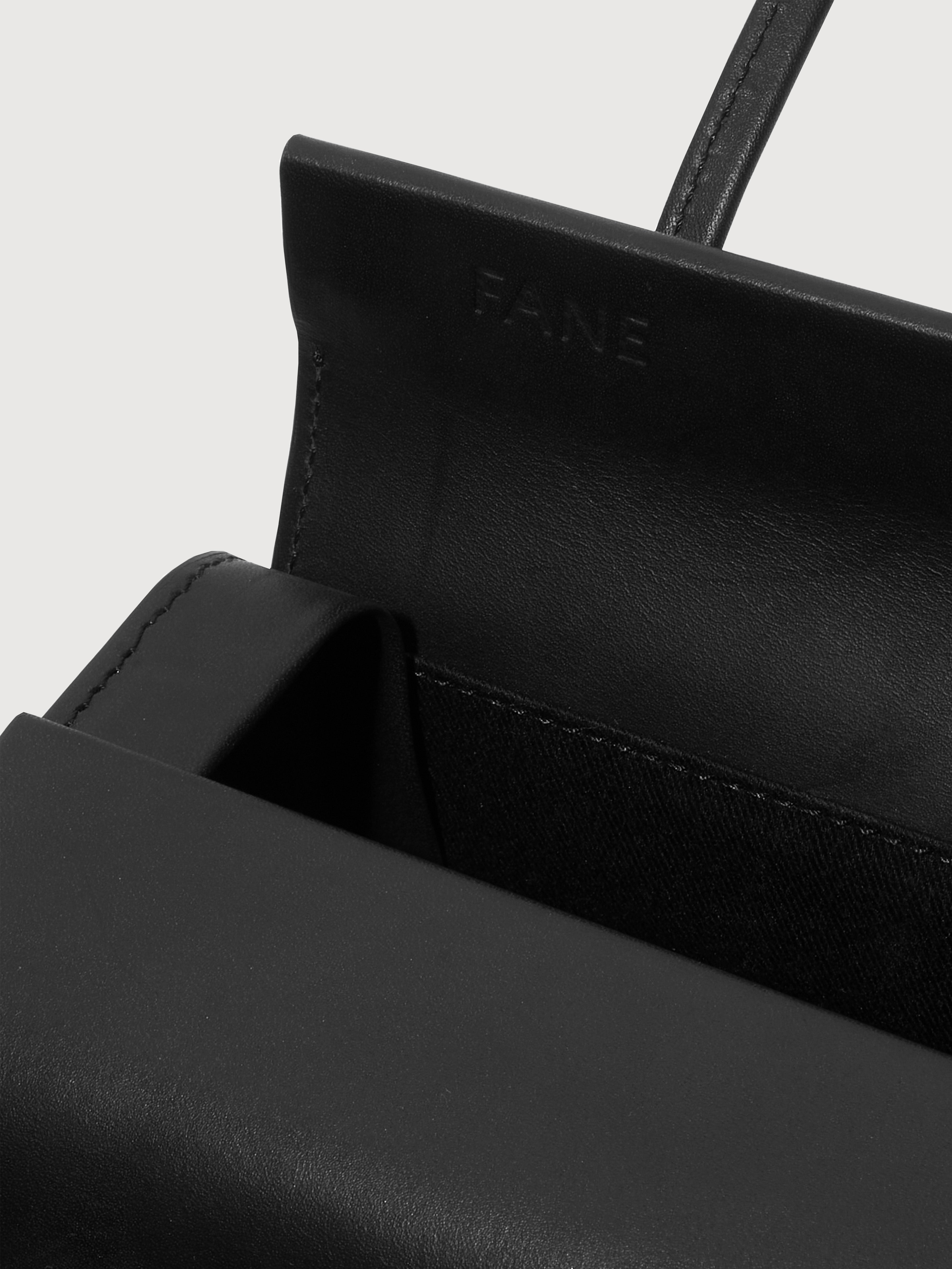 NOIR BLACK CALF LEATHER MIE BAG