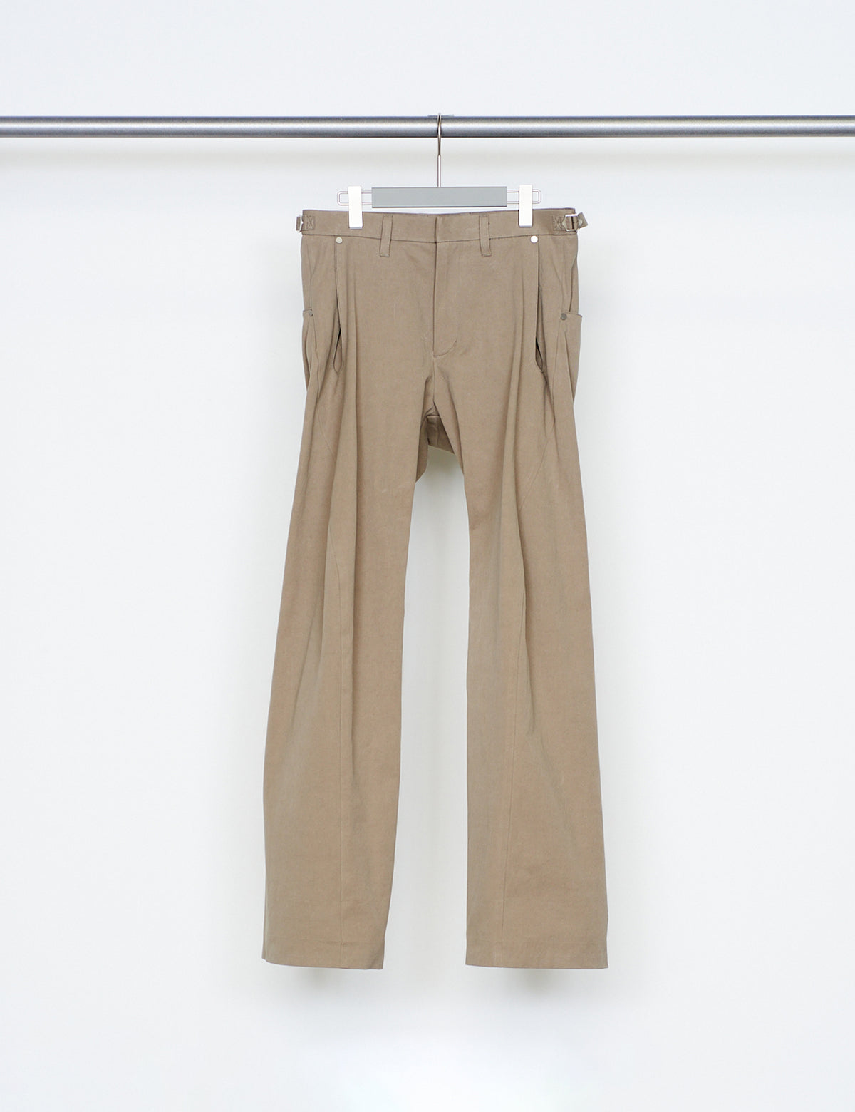 BEIGE 3D TWISTED CHINO PANTS