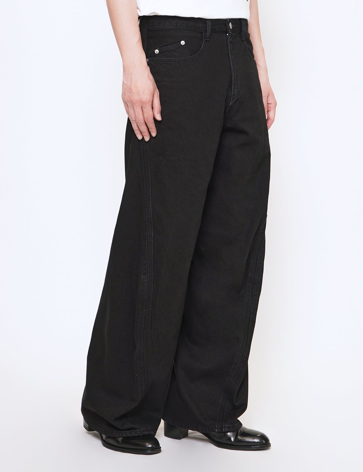 NVRFRGT FADED BLACK 3D TWISTED WIDE LEG JEANS – GRAPH LAYER