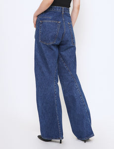 FADED INDIGO 3D TWISTED JEANS