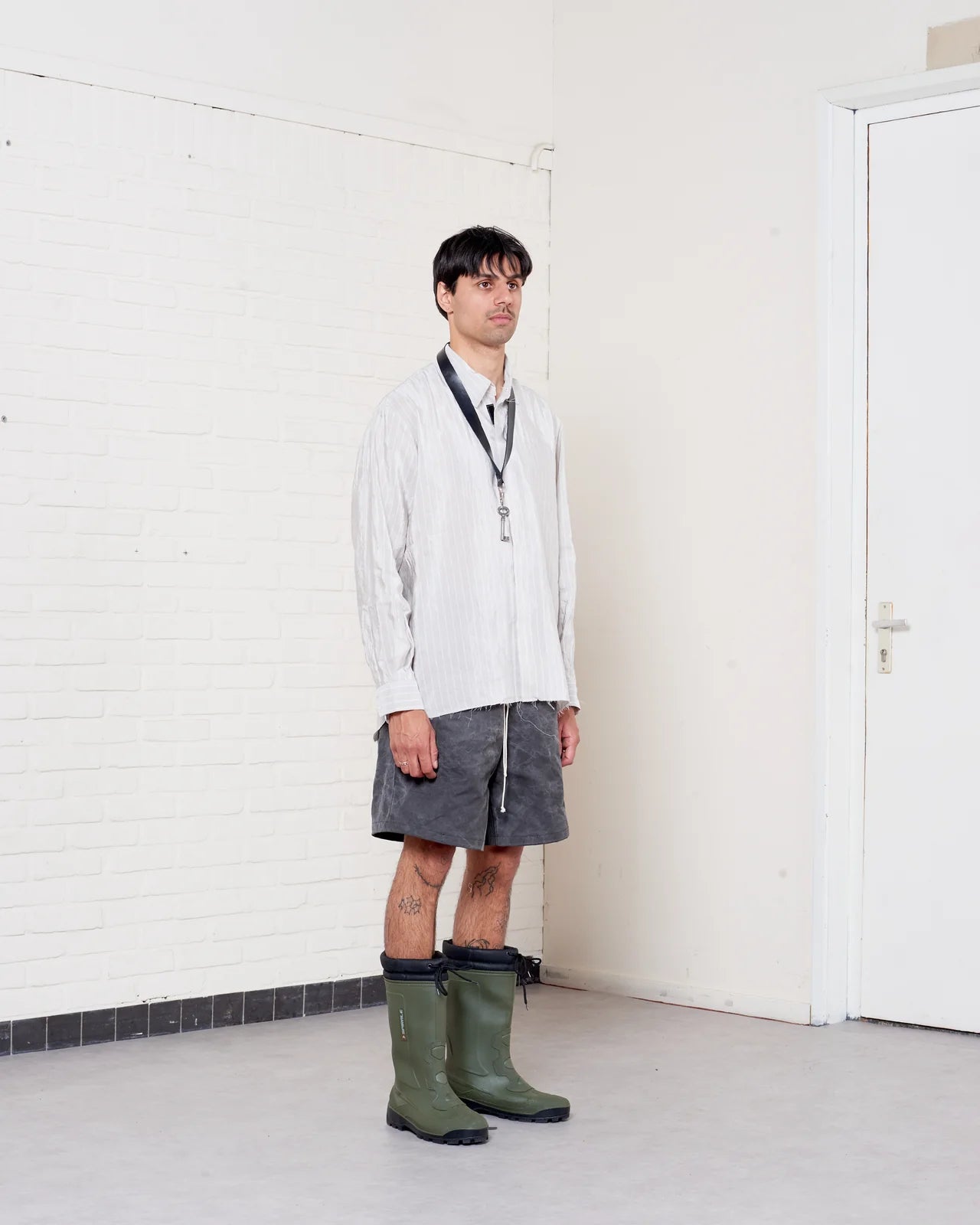 GREY/WHITE STRIPE BIG SHIRT VELCRO