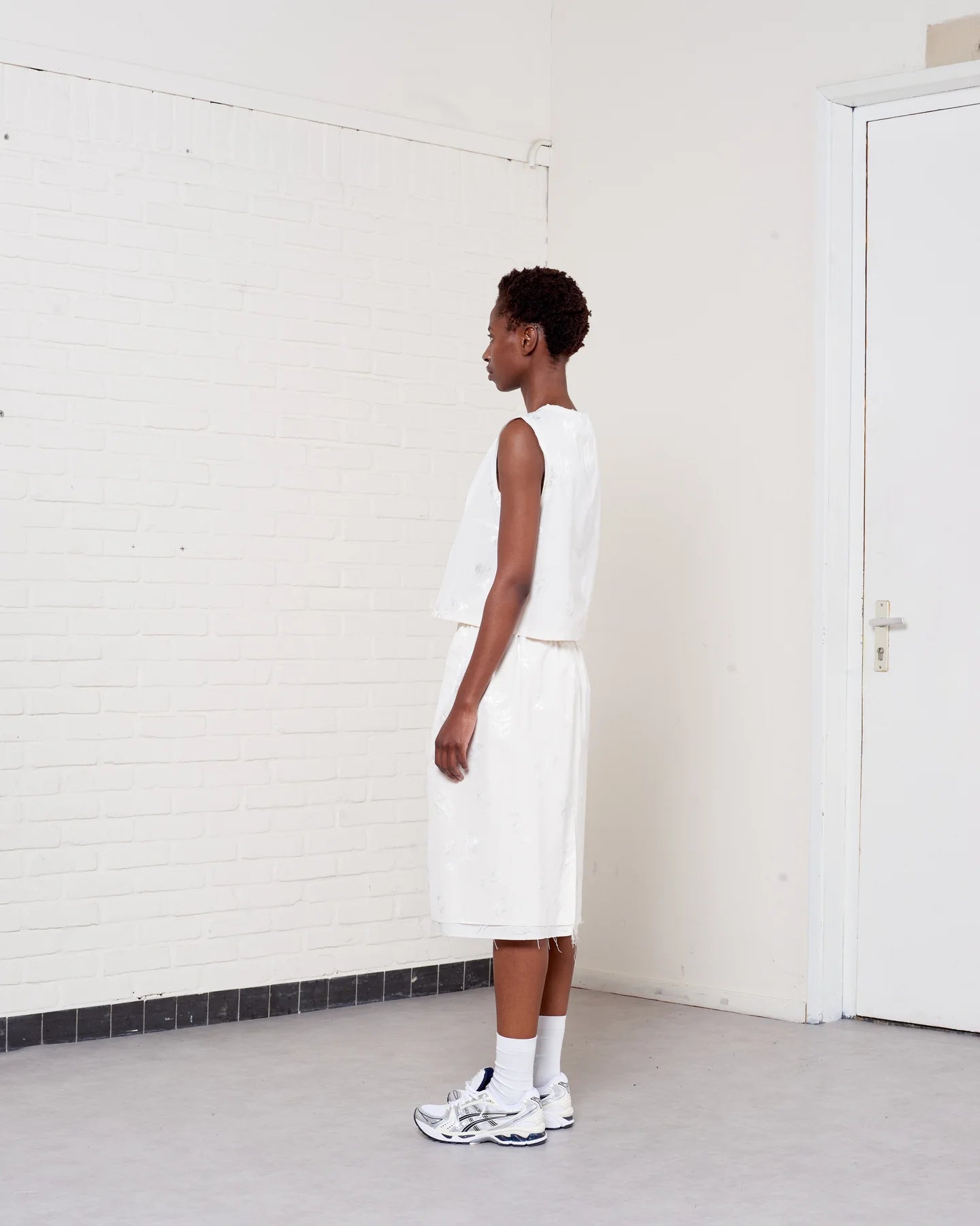 OFF-WHITE SQUARE TOP