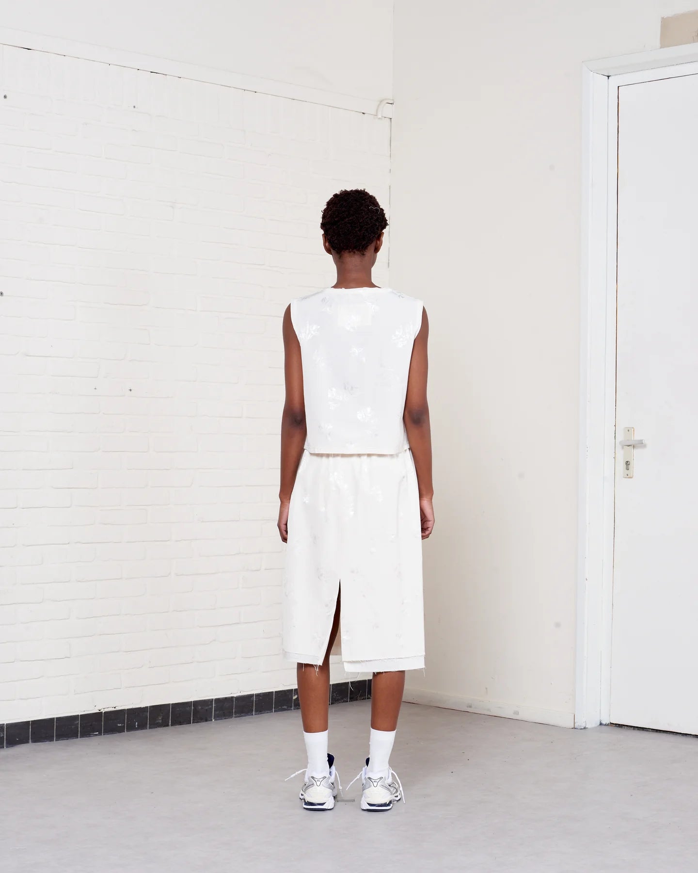 OFF-WHITE SQUARE TOP