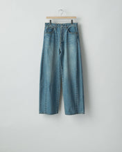 Load image into Gallery viewer, INDIGO DEFORMATION WIDE VINTAGE DENIM JEANS
