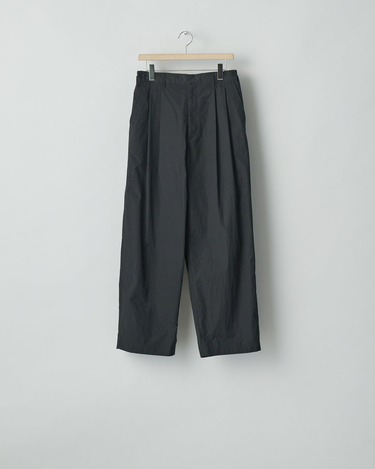 BLACK WINDPROOF NYLON WIDE EASY TROUSERS