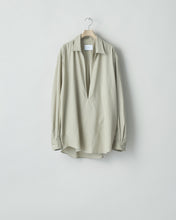 Load image into Gallery viewer, GREIGE C/SI TWILL OVERSIZED SKIPPER SHIRT
