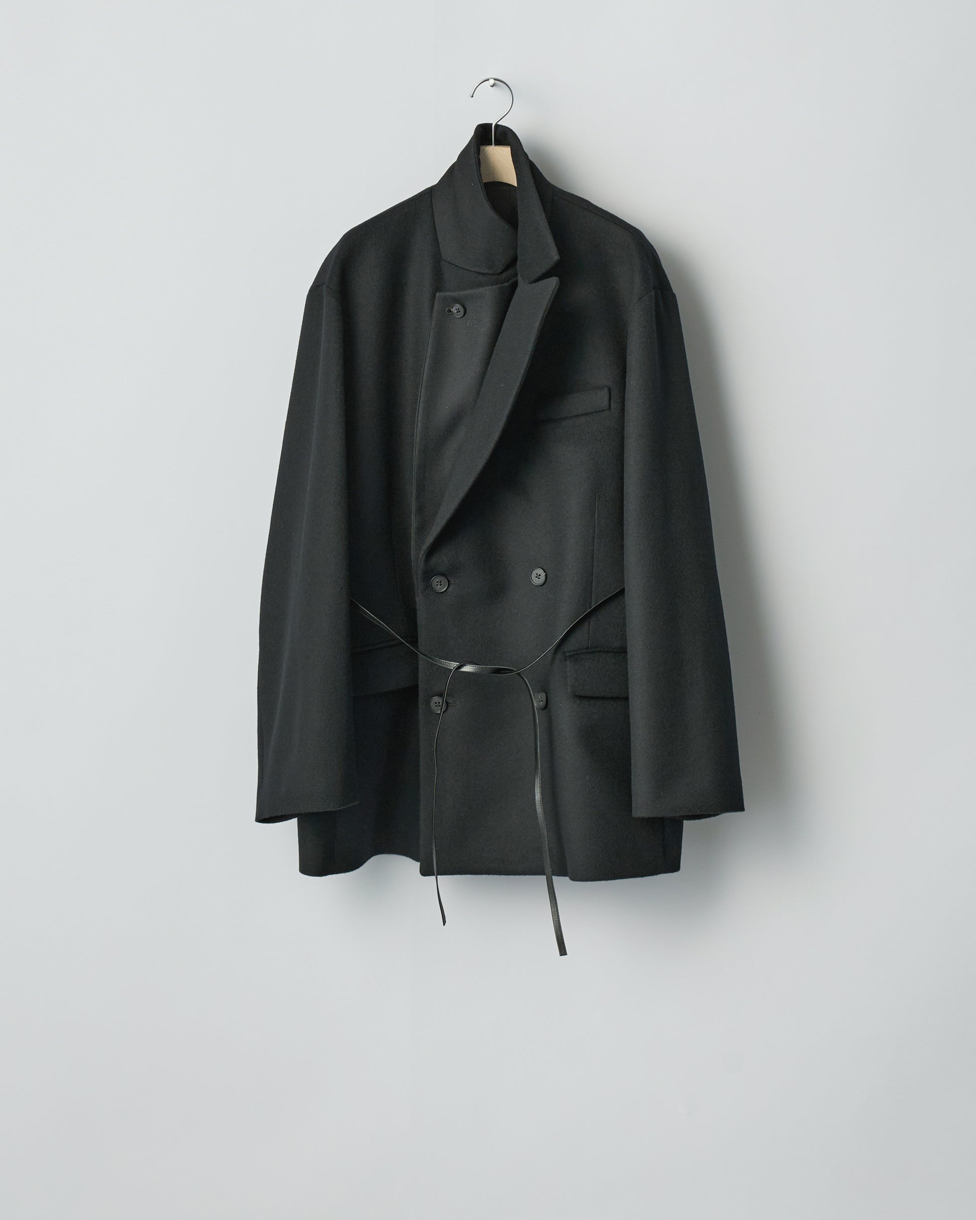 BLACK OVERSIZED DOUBLE LAPELLED JACKET