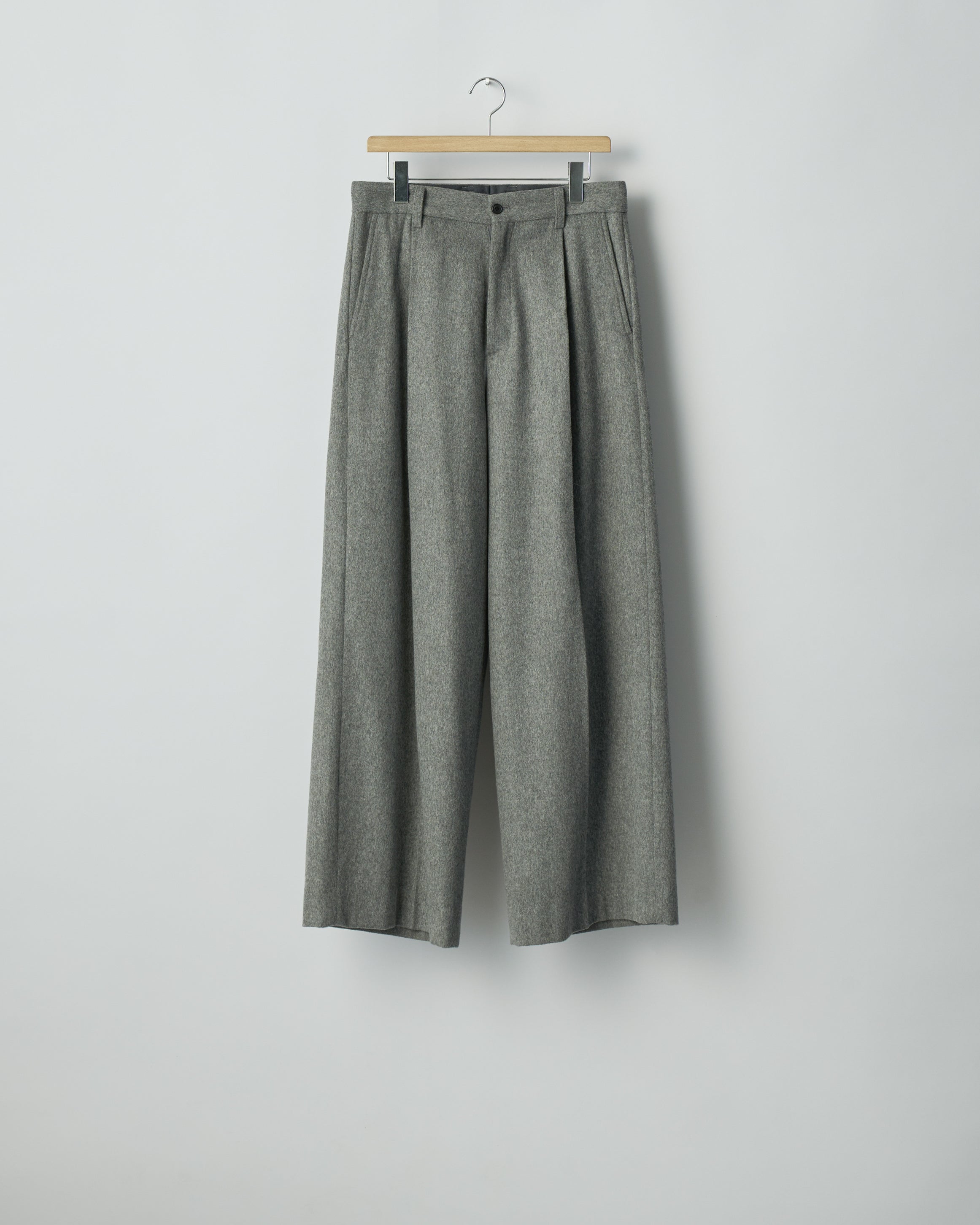 GREY W/CA BEAVER EXTRA WIDE TROUSERS