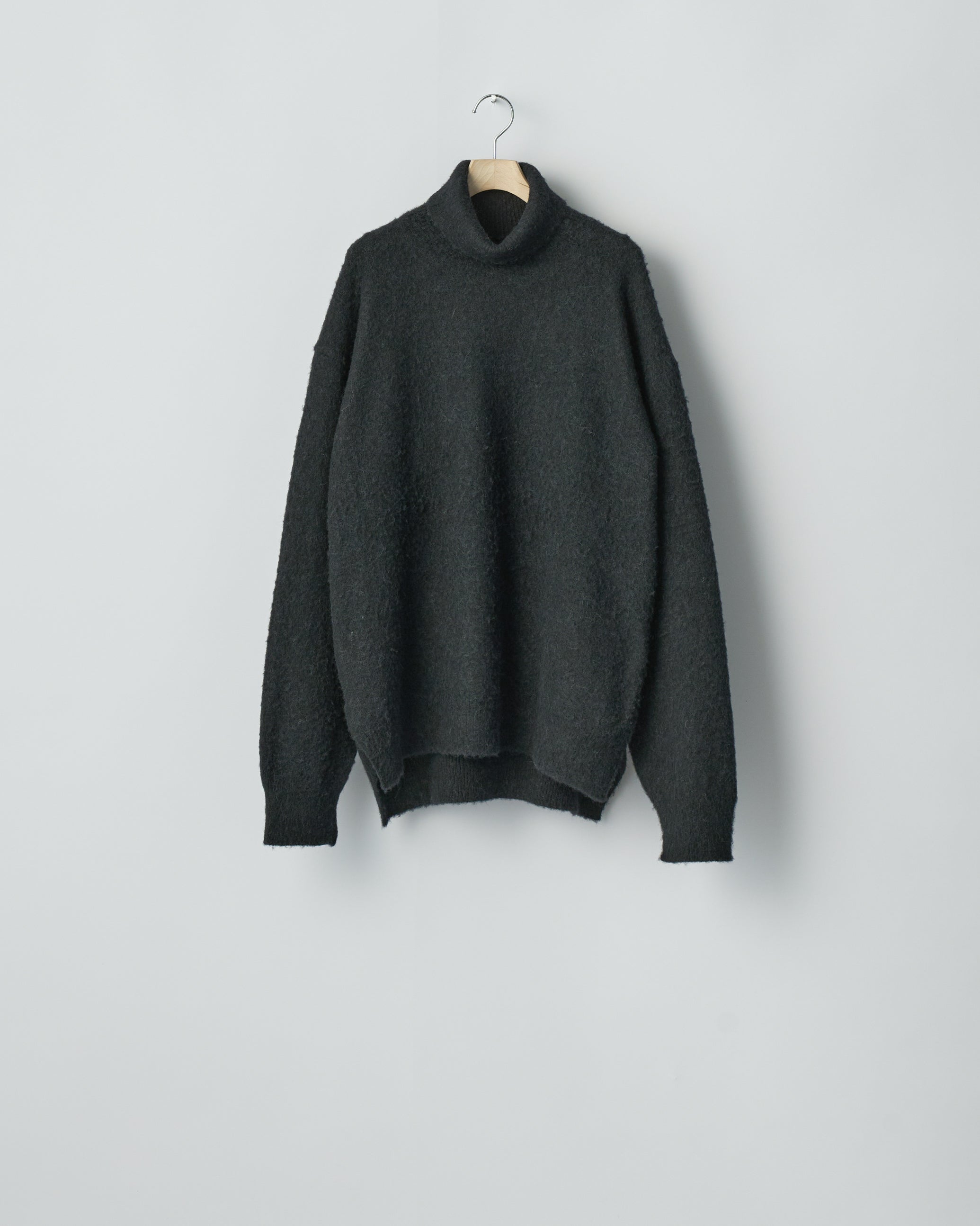 BLACK WOOL/ALPACA MILLED KNIT TURTLE NECK LS