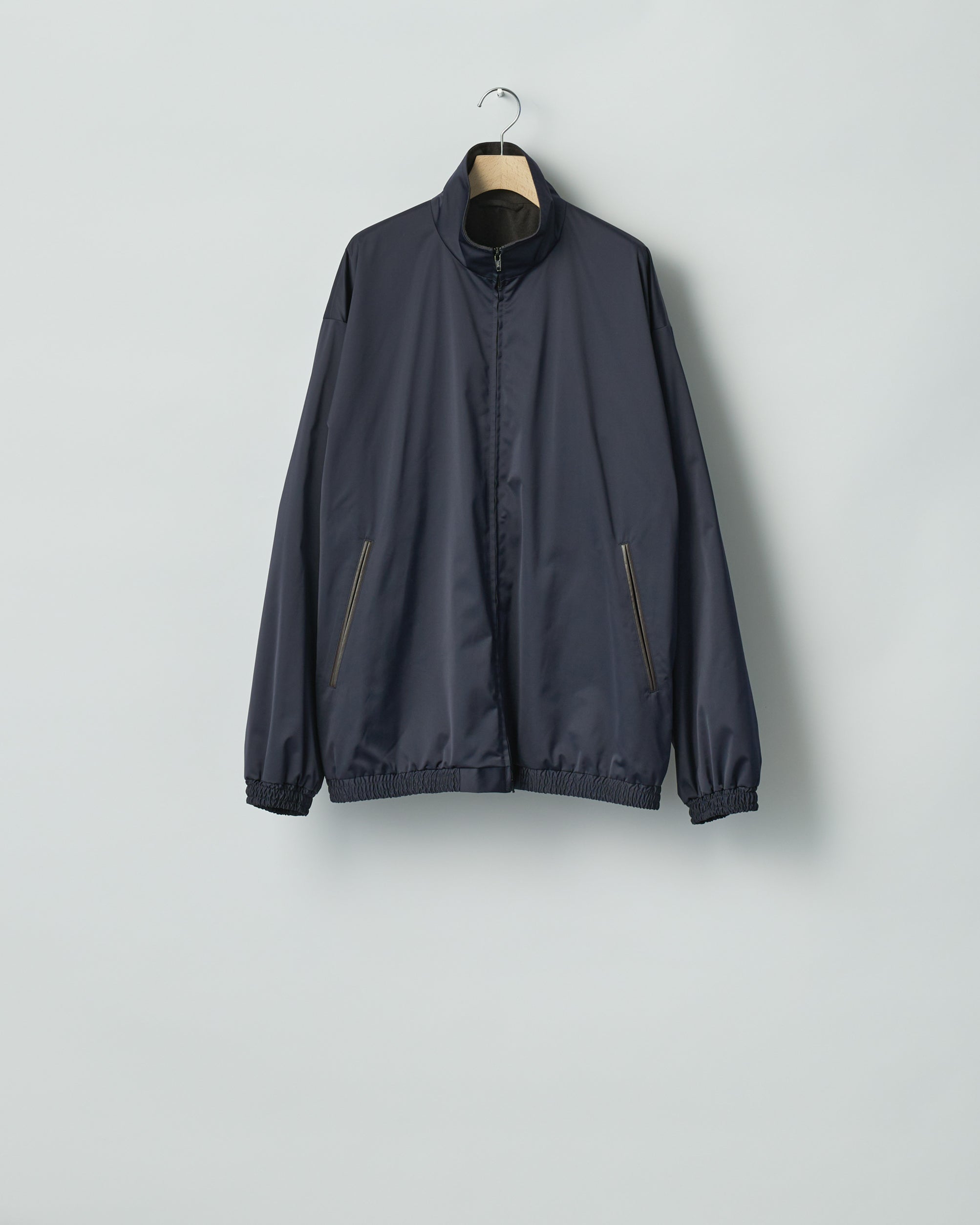 DARK NAVY SILK-BACK STAND COLLAR ZIP JACKET SS26