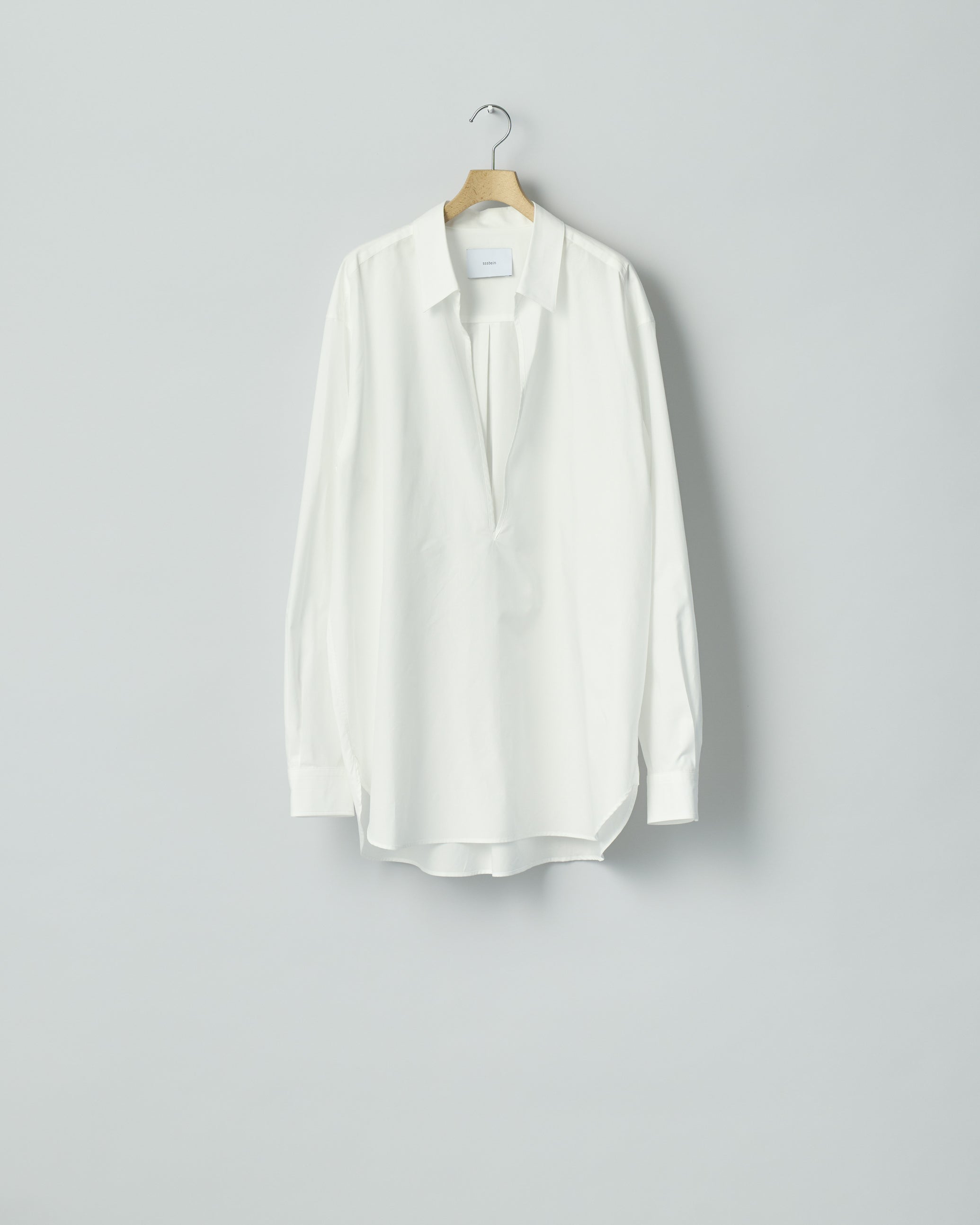 ssstein WHITE SUVIN COTTON OVERSIZED SKIPPER SHIRT SS26