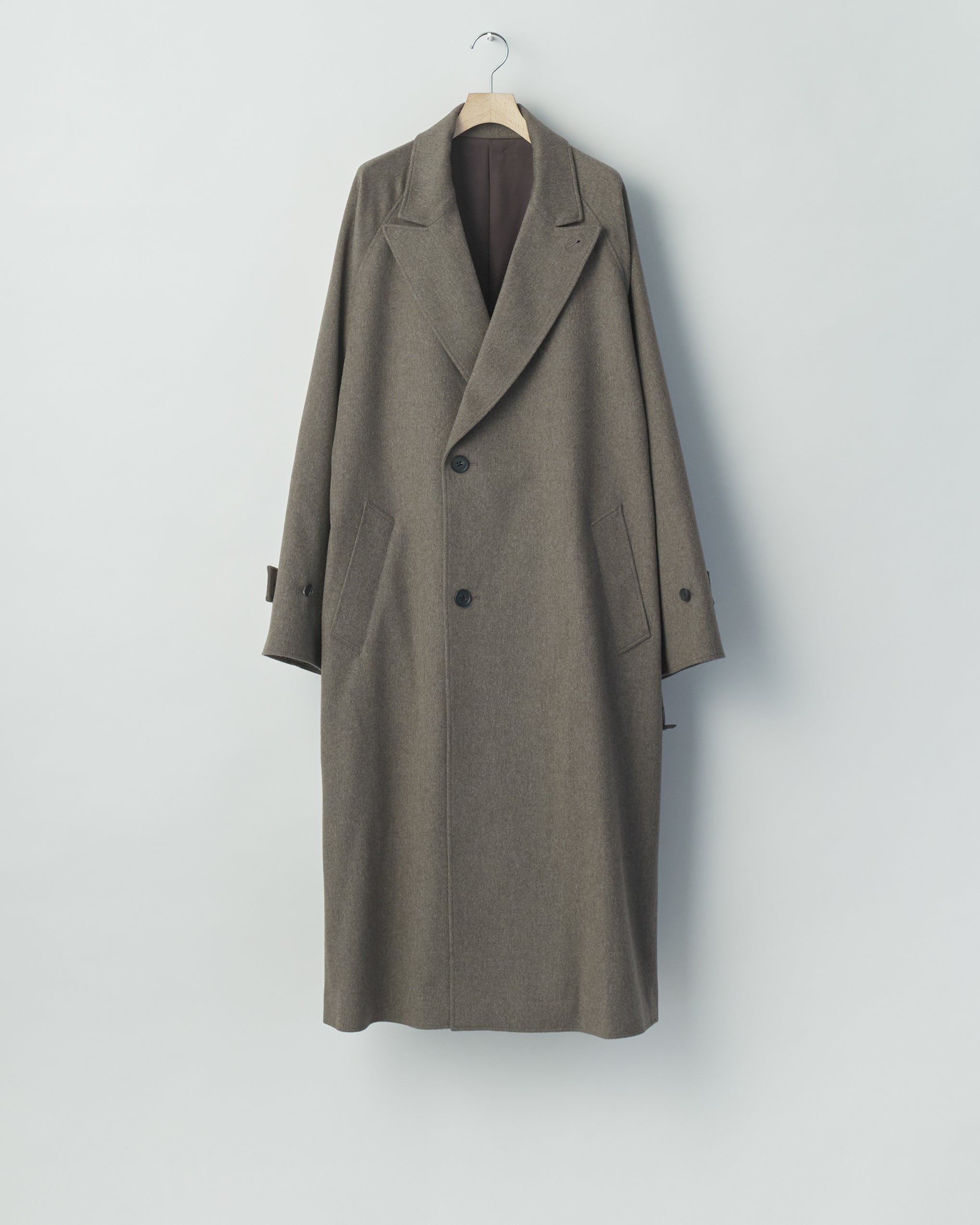 TAUPE WOOL DOESKIN OVERSIZED PEAK LAPEL CHESTER COAT